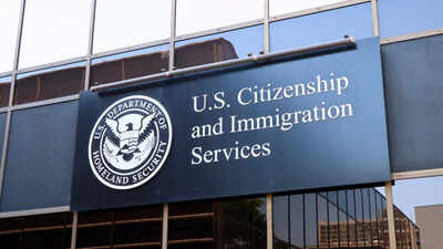 H‑1B Employer Data Hub goes offline, three years of records missing from USCIS website – when will it be back?