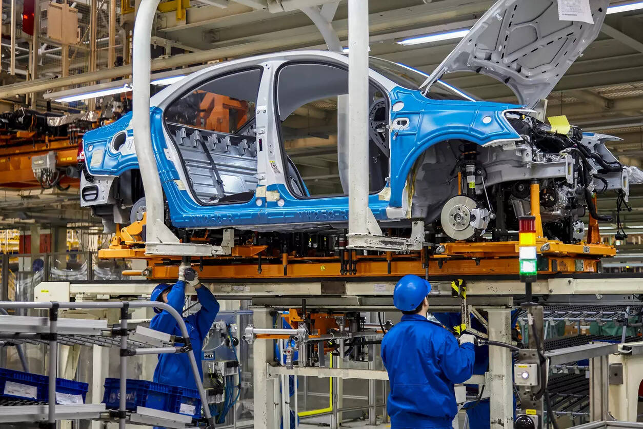 Geopolitical tensions in West Asia threaten Indian auto industry’s production, ETAuto
