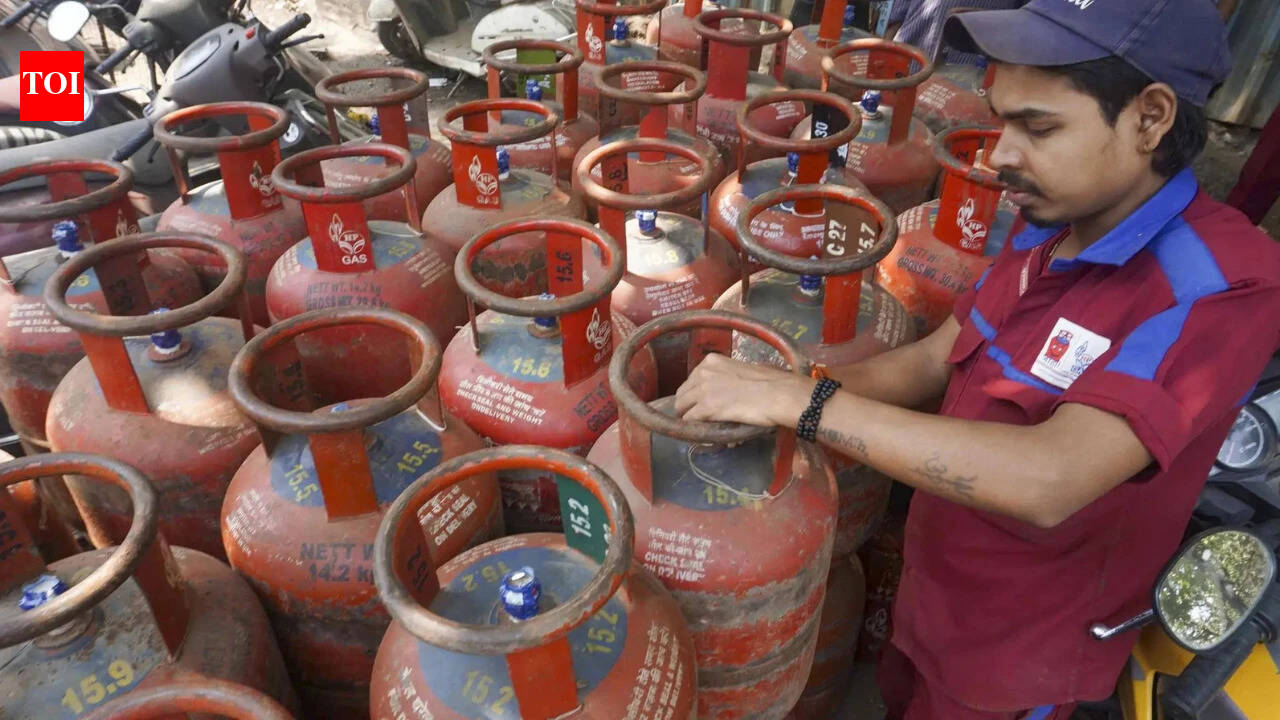 Center constitutes 3-member panel to deal with ‘LPG shortage’; 10% increase in domestic production. india news