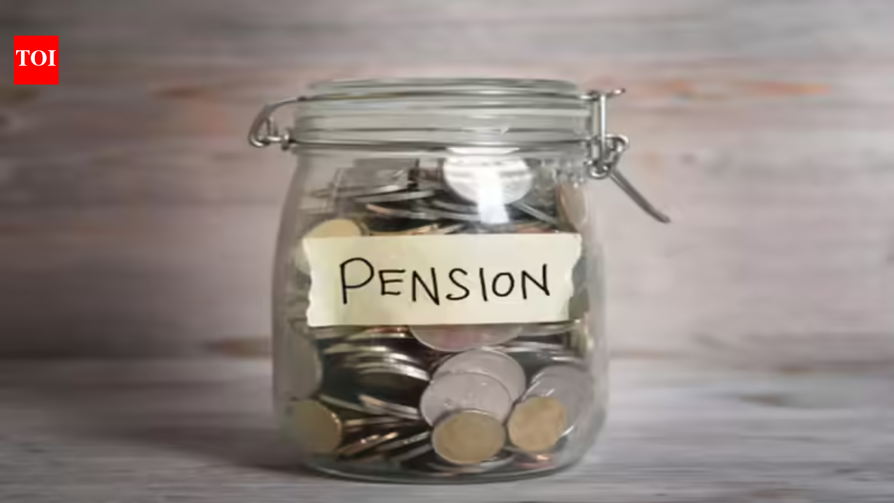 House panel suggests increasing minimum pension under EPS
