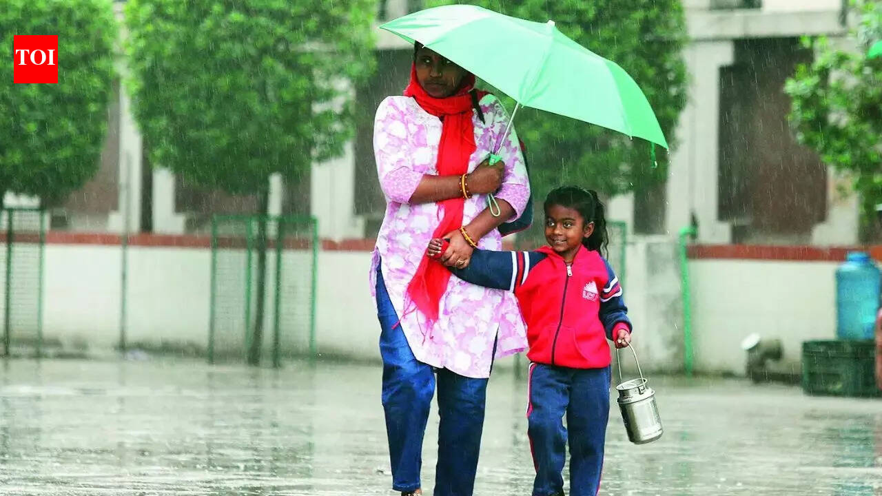 Sudden drop in temperature after rain in Delhi-NCR, heat wave wreaks havoc. gurgaon news
