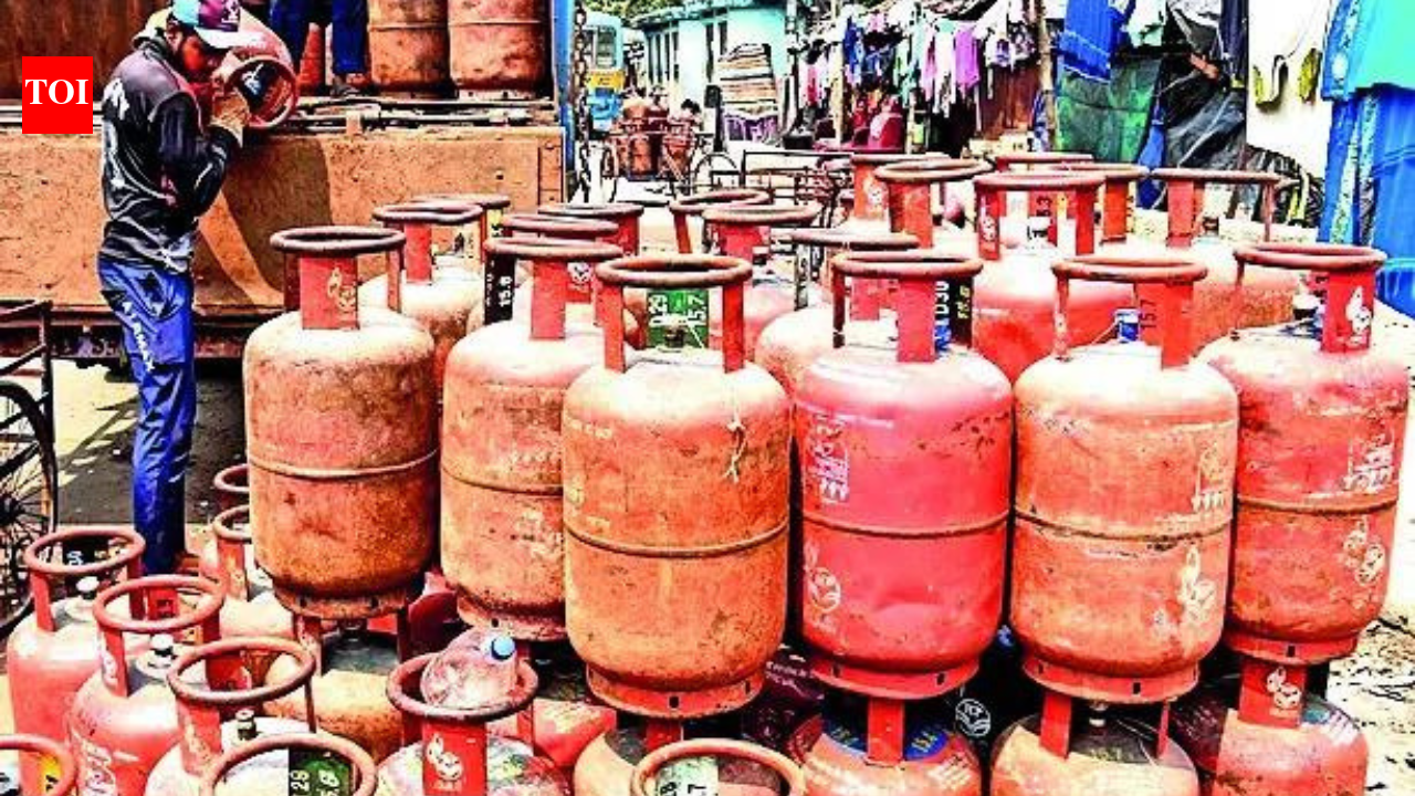 No shortage of oil and gas, will not impose restrictions: Government. india news