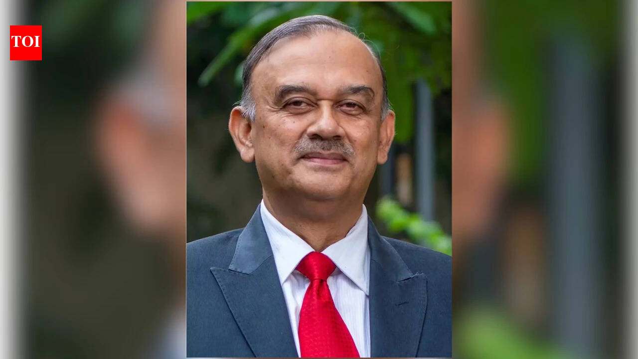 Atanu Chakraborty disowns HDFC MD, points to ‘deeper governance issues’ behind exit