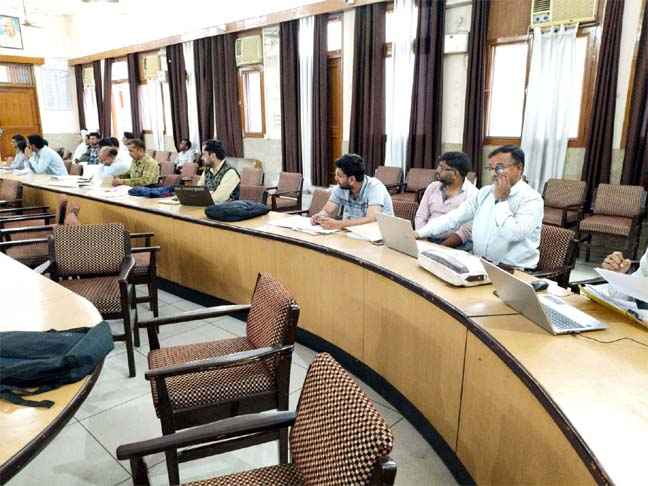 जनगणना 2027 की तैयारियां तेज: मुजफ्फरनगर में एडीएम की अध्यक्षता में अहम बैठक, प्रशिक्षण पर जोर