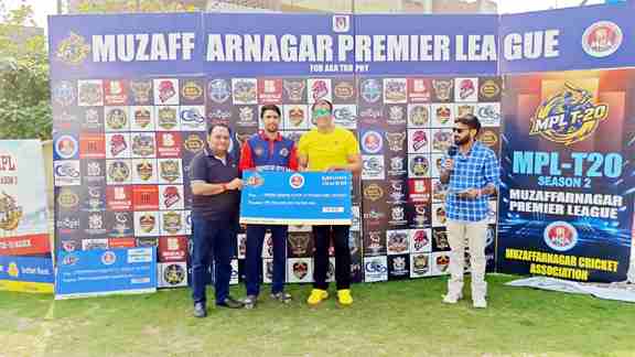 मुजफ्फरनगर प्रीमियर लीग-2 में देवभूमि रॉयल्स की शानदार जीत, आस मोहम्मद के शतक की बदौलत आरपीएल राइडर्स ने 39 रन से हराया।