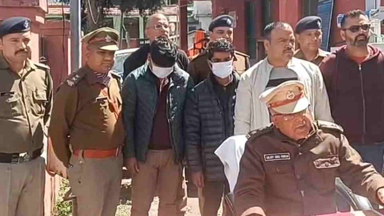 चमोली: नकली हॉलमार्क लगाकर नकली आभूषण बेचने वाले गिरोह का भंडाफोड़, दो शातिर आरोपी गिरफ्तार