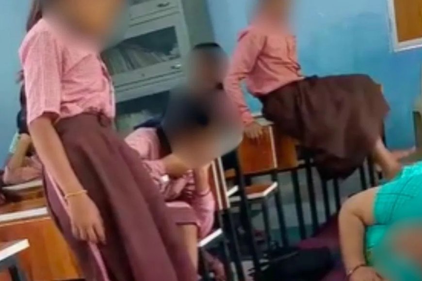 स्कूल छोड़ने के बाद छात्राओं से मसाज कराती थी प्रधानाध्यापिका, वीडियो वायरल, निलंबित चित्रकोट