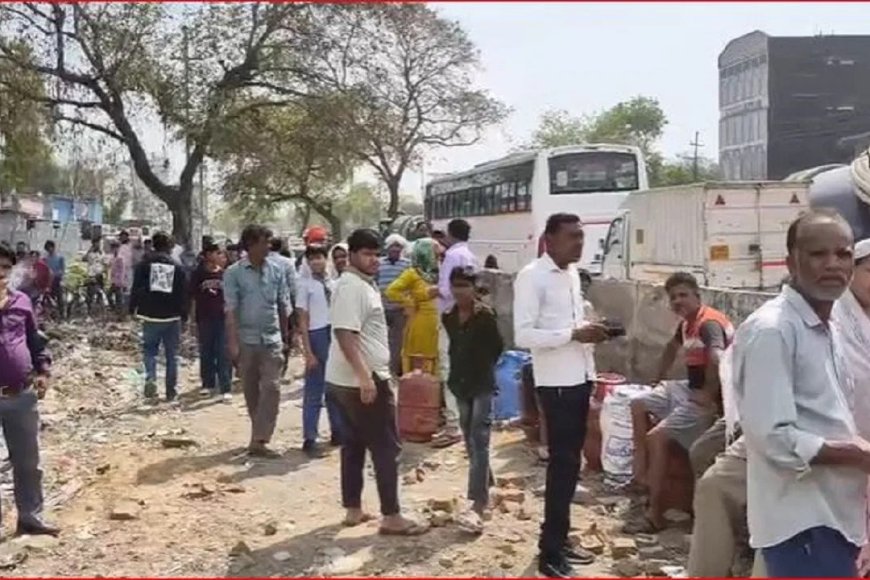 गैस बुकिंग में क्यों आ रही है दिक्कत? नोएडा में सिलेंडर को लेकर फैली अफवाहों पर प्रशासन की प्रतिक्रिया