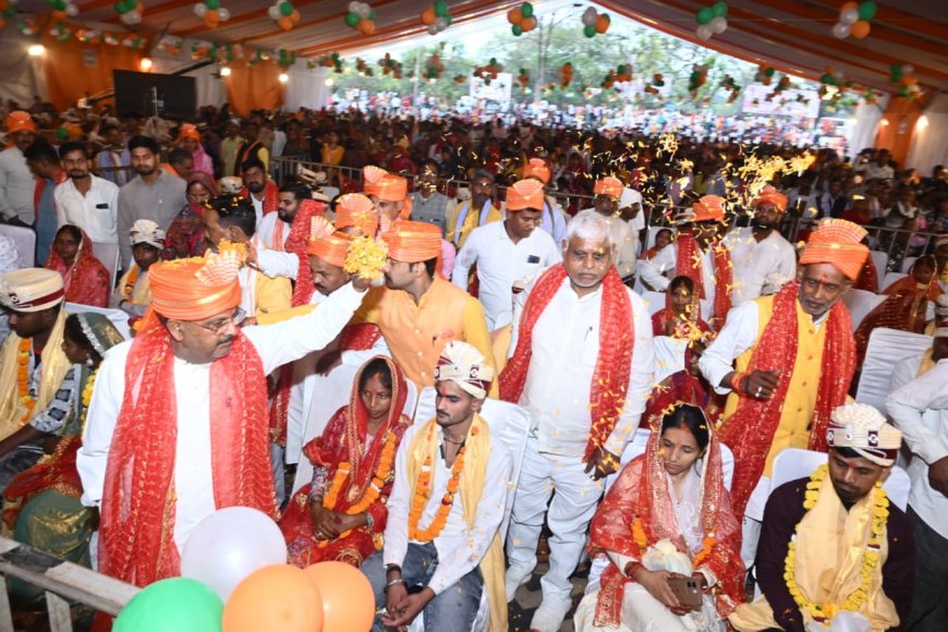 रुदौली में कामाख्या धाम महोत्सव 2.0 का भव्य शुभारंभ, 1100 कन्याओं का पूजन एवं 238 जोड़ों का सामूहिक विवाह।