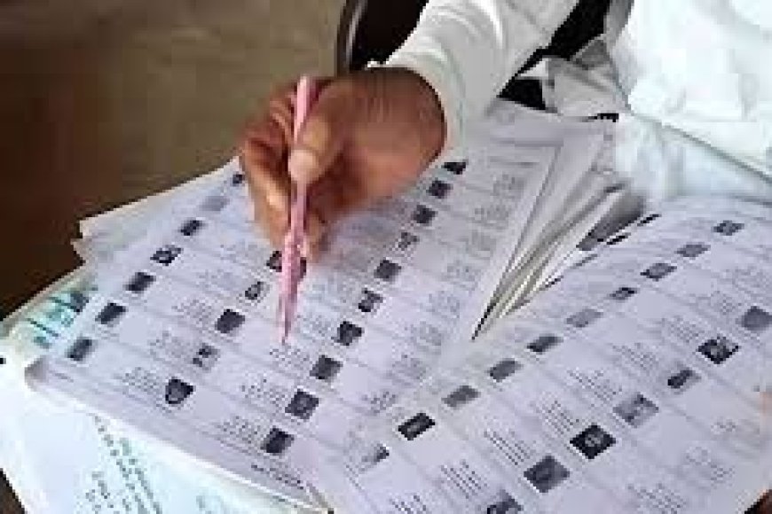 अमेठी में वोटर लिस्ट से हटाए गए 200 से ज्यादा नाम, ग्रामीणों ने तहसील में किया प्रदर्शन