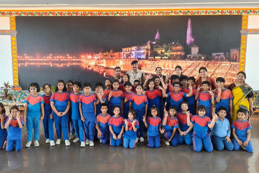 हवाई यात्रा की कार्यप्रणाली को करीब से जानने के लिए बच्चों का अयोध्या एयरपोर्ट का शैक्षिक भ्रमण