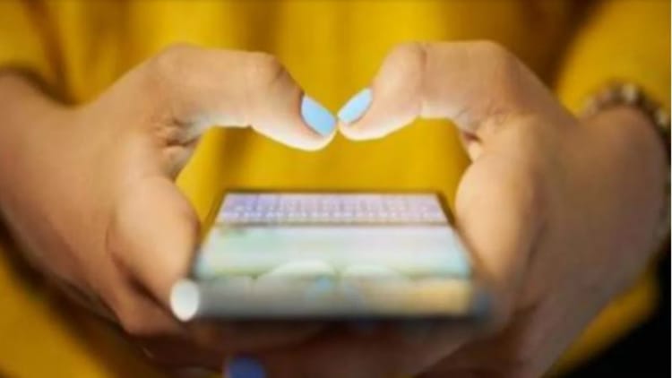 उधम सिंह नगर में हनीट्रैप गिरोह सक्रिय:सोशल मीडिया पर दोस्ती, फिर बंधक बनाकर ब्लैकमेल; दो माह में तीन मामले – हनीट्रैप मामला: उधम सिंह नगर में लालच के जाल में फंस रहे लोग