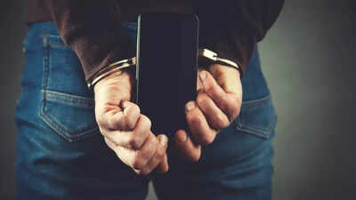 UAE arrests a man for trespassing and filming in restricted Fujairah areas without a permit