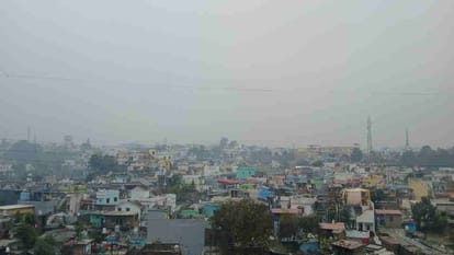 उत्तराखंड का मौसम: पहाड़ों से लेकर मैदानों तक बदला मौसम, सुबह से बादल छाए, कई जिलों में बारिश के आसार