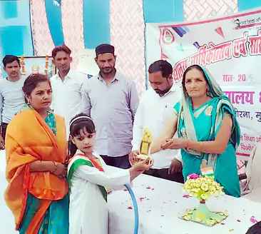 मुज़फ्फरनगर-मोरना प्राथमिक विद्यालय नंबर 5 में मेधावी छात्र-छात्राओं का सम्मान, विज्ञान प्रदर्शनी व सांस्कृतिक प्रस्तुतियों से सजा वार्षिक समारोह