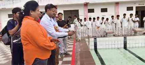 मुजफ्फरनगर: चौधरी चरण सिंह स्पोर्ट्स स्टेडियम में स्विमिंग पूल का उद्घाटन, खिलाड़ियों को मिलेगी आधुनिक ट्रेनिंग.