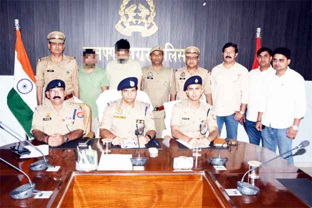 मुजफ्फरनगर: बुढ़ाना पुलिस का बड़ा खुलासा- फर्जी दस्तावेज बेचने वाला अंतर्राज्यीय वाहन चोर गिरोह पकड़ा गया, 3 फॉर्च्यूनर कारें बरामद