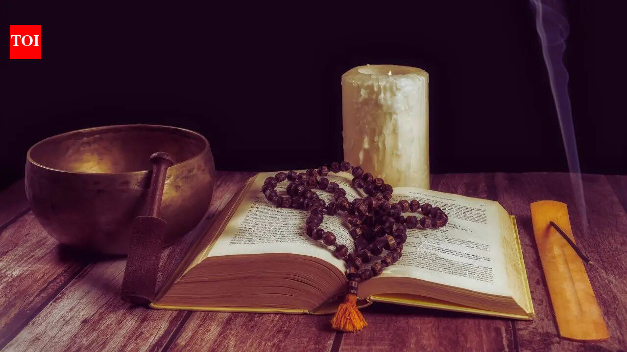 From conflict to clarity: lessons from the Bhagavad Gita for dealing with modern-day wars and crises