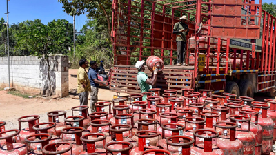Empty cylinders take migrants back home. india news