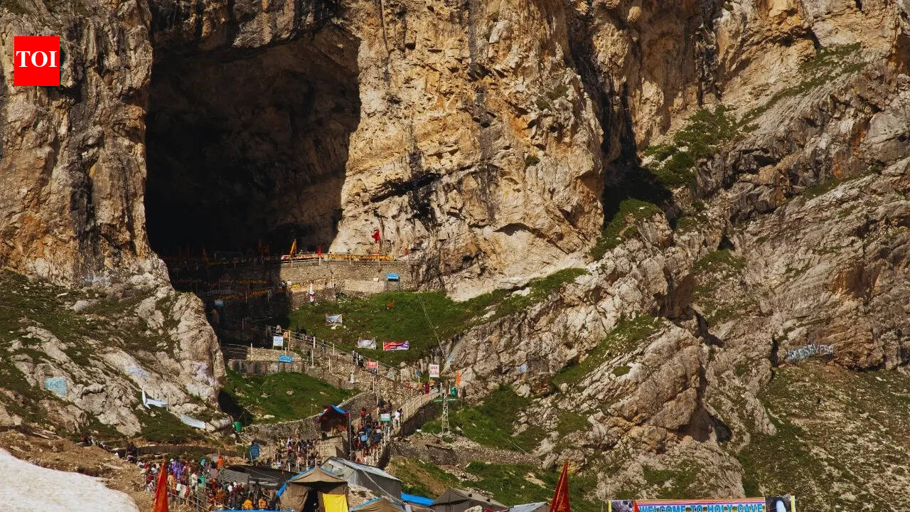 Amarnath Yatra 2026: Registration process, important dates, eligibility criteria, preferred route and essential guidelines for pilgrims.