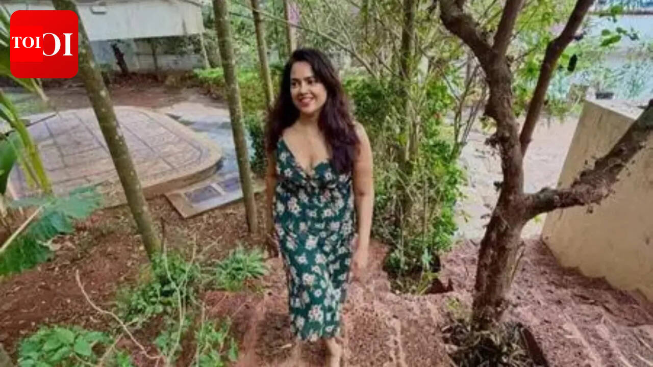 Sameera Reddy is looking for a boyfriend for her mother-in-law; Funny video goes viral; Manjiri Varde’s witty reply won hearts. tamil movie news