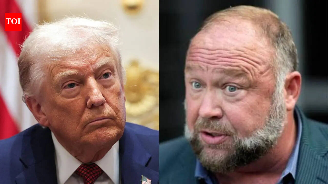 “A nightmare for America”: Alex Jones reacts after the President’s comments and calls the moment extremely worrying