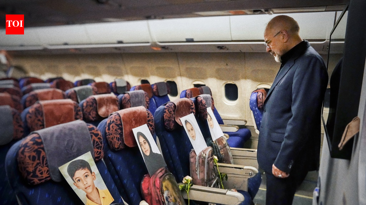 ‘My companions in this flight’: Iran celebrates Pakistan visit with tribute to victims of Minab school attack