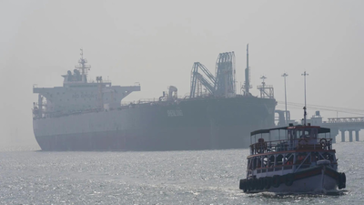 2 tankers with Iranian crude oil reached India. india news
