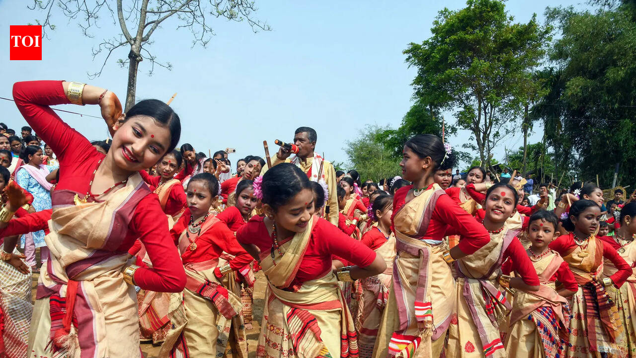 Dhubri celebrated cultural confluence on Brahmaputra. guwahati news
