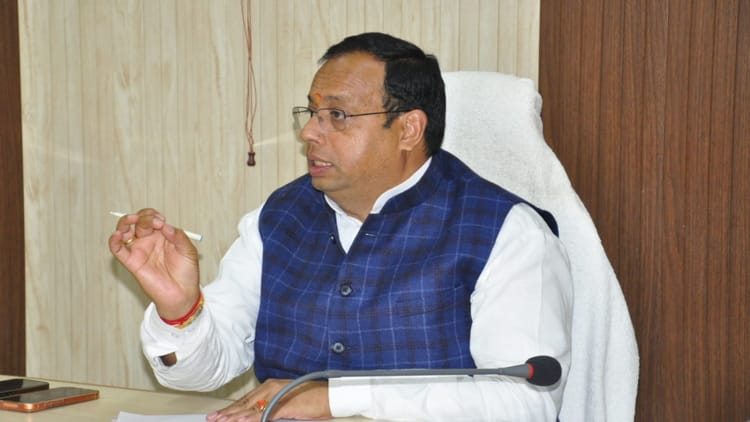 उत्तराखंड: बद्रीनाथ-केदारनाथ में विशेष पूजा पर रोक, बीकेटीसी अध्यक्ष ने कहा- सभी लोग सामान्य दर्शन करेंगे