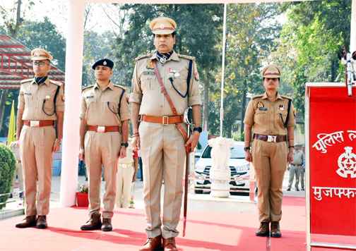 मुजफ्फरनगर पासिंग आउट परेड रिहर्सल: एसएसपी संजय कुमार वर्मा ने दीक्षांत परेड की तैयारियों का बारीकी से निरीक्षण किया, अनुशासन और भव्यता पर विशेष जोर दिया.