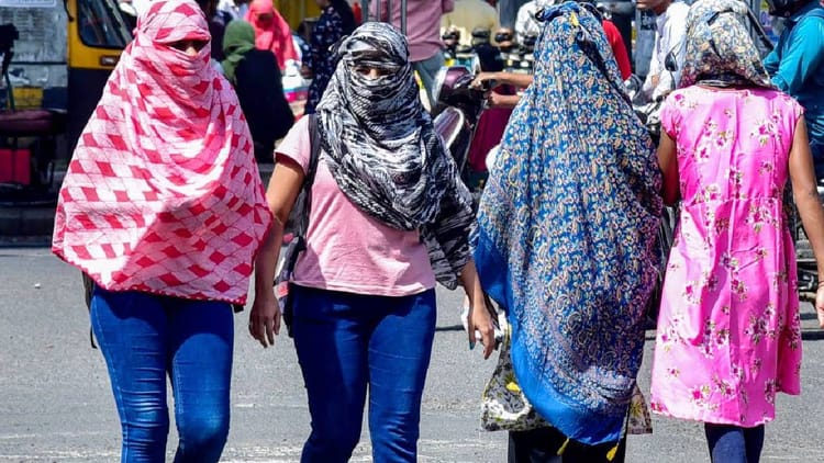 देहरादून हीटवेव: सुहावने मौसम के लिए मशहूर दून गर्मी से बेहाल, घाटी में 39 पारा, भीषण गर्मी का सामना करना पड़ रहा – देहरादून हीटवेव तापमान 40°c के करीब, शहर ने खोया सुहाना मौसम का आकर्षण, सुखद से झुलसा देने वाला