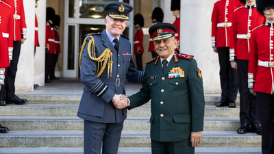 CDS General Chauhan in Britain to deepen military cooperation, promote defense industry partnership. india news
