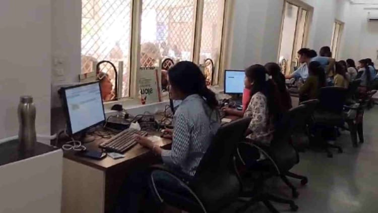 उत्तराखंड: चारधाम यात्रा के लिए पंजीकरण शुरू, सीएम धामी आज तीर्थयात्रियों के वाहनों को हरी झंडी दिखाएंगे