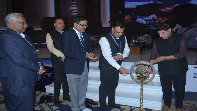 देहरादून: डिजिटल इंडिया समिट में जुटे 30 से ज्यादा कंपनियों के सीईओ; एआई और साइबर सिक्योरिटी कंपनियां पहुंचीं- देहरादून: डिजिटल इंडिया समिट में जुटे 30 से ज्यादा कंपनियों के सीईओ; एआई और साइबर सुरक्षा फर्में उपस्थित थीं