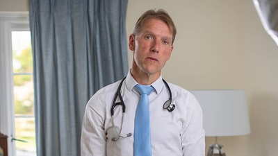 UK doctor suspended: UK doctor sacked for working while Muslim patient suspended after asking him to remove niqab thrice | world News