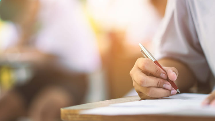 सीबीएससी बोर्ड: परीक्षा परिणाम से संतुष्ट नहीं हुआ बोर्ड तो लागू होगी दूसरे बोर्ड की व्यवस्था, मई में होंगी परीक्षाएं – सीबीएसई सेकेंड बोर्ड एग्जाम मई में होंगे आयोजित