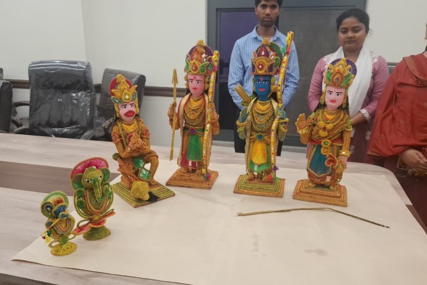 अयोध्या में 1.21 लाख धान के बीजों से सजाया गया राम परिवार, अनूठी कला का नमूना बना भक्तों के लिए आकर्षण का केंद्र