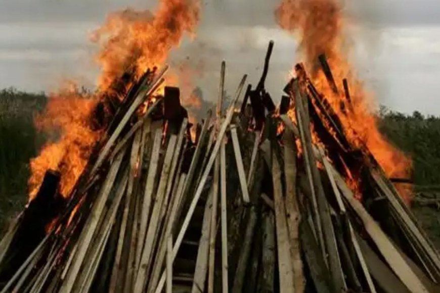 मुरादाबाद में इंसानियत की मिसाल, मुस्लिम समुदाय ने किया हिंदू बुजुर्ग का अंतिम संस्कार.