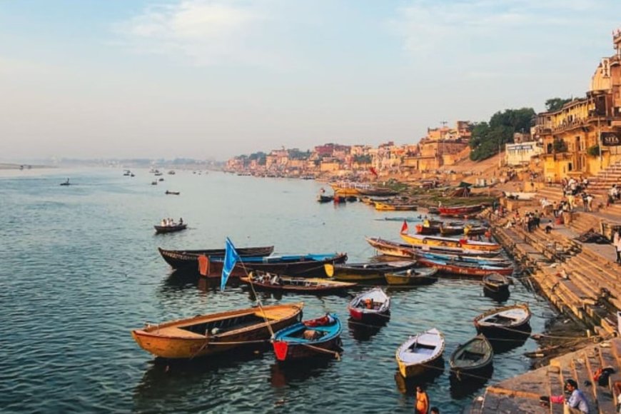 वाराणसी में गंगा घाटों पर सख्ती…नियमों की अनदेखी पर 12 नावें जब्त, 9 लोगों पर FIR से मचा हड़कंप