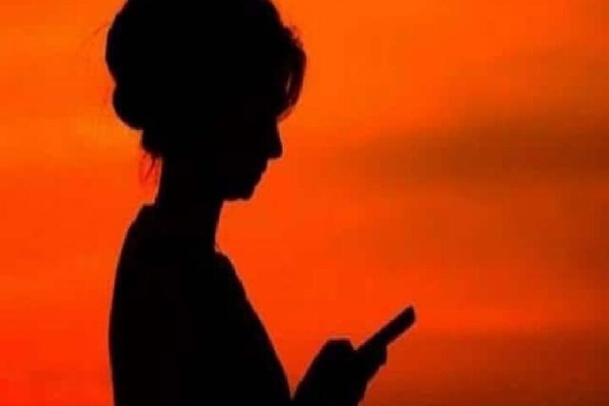 लखनऊ में हनी ट्रैप का बड़ा मामला, नाबालिग को फंसाने का आरोप, महिला समेत गिरोह पर केस दर्ज