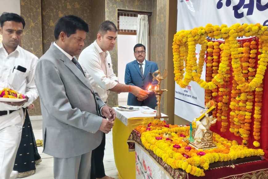 कौशांबी में कानूनी जागरूकता की पहल: अधिकार मित्रों को दिया गया विशेष प्रशिक्षण, उत्कृष्ट कार्यकर्ता सम्मानित