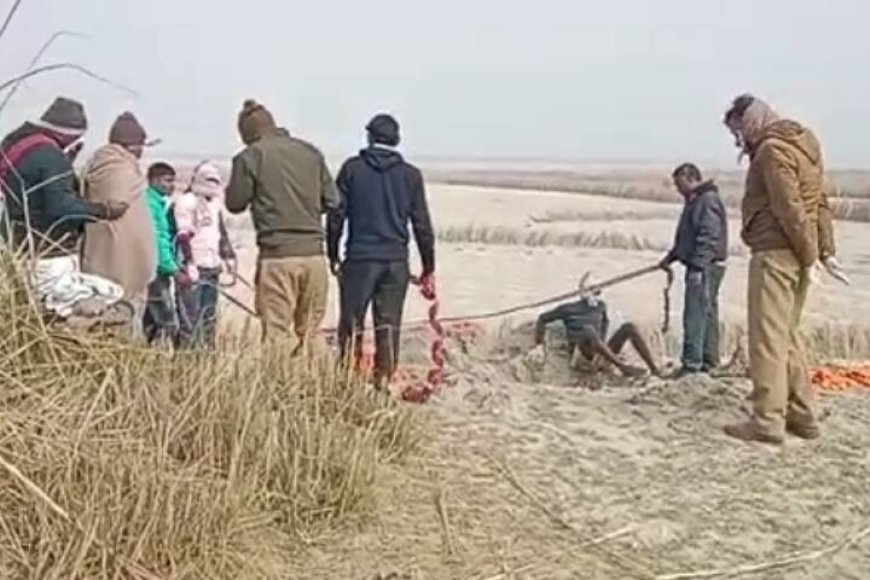 कौशांबी में सनसनीखेज मामला: कब्र से निकाला दफन लड़की का शव, हत्या की आशंका पर जांच तेज