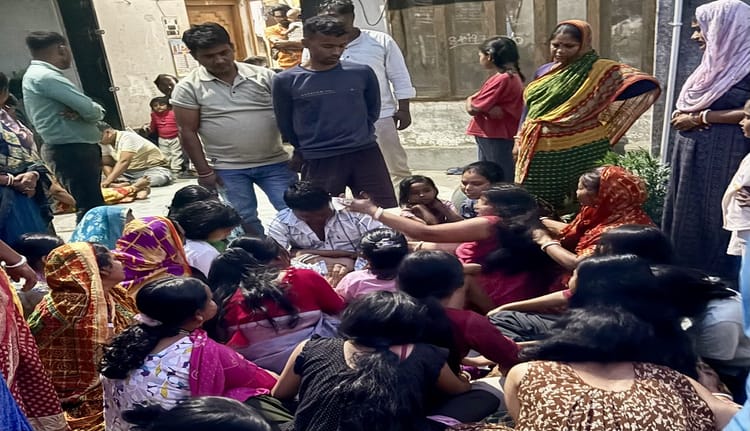 खटीमा: तीन बेटियों के बाद मन्नत को हुआ बेटा, मंदिर से लौटते ही गई जान – शक्ति फार्म में गड्ढे में गिरने से दो साल के बच्चे की मौत, परिवार में मचा कोहराम