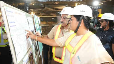 Delhi Chief Minister Gupta reviewed the construction work of Phase 4 on RK Ashram Marg. india news