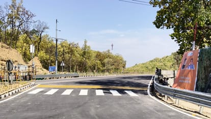 देहरादून-दिल्ली एक्सप्रेस-वे: सफर होगा सुहाना, लेकिन वाहन धीरे चलाएं; इन बातों का रखें ध्यान -देहरादून-दिल्ली एक्सप्रेस-वे परिवहन विभाग ने ड्राइविंग के दौरान सुरक्षा बिंदु जारी किए