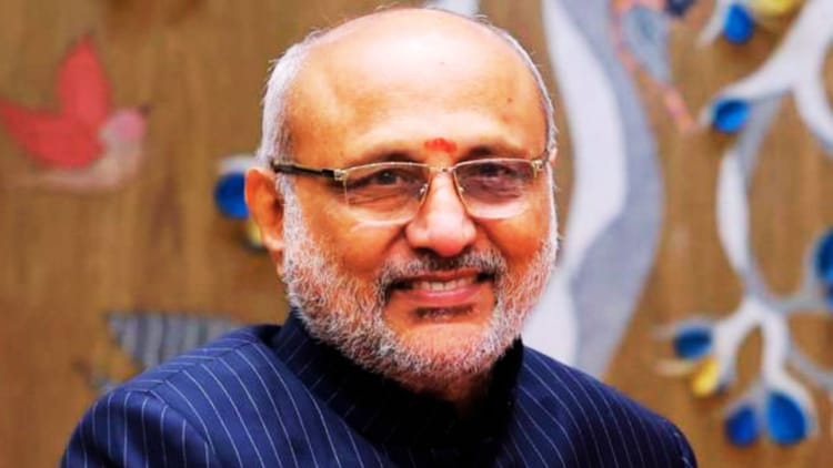 देहरादून: उपराष्ट्रपति के दौरे से पहले पुलिस अलर्ट, सुरक्षा के कड़े इंतजाम, संवेदनशील स्थानों पर विशेष निगरानी – उपराष्ट्रपति के दौरे से पहले देहरादून पुलिस अलर्ट पर, जगह-जगह सुरक्षा के कड़े इंतजाम