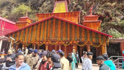 चारधाम यात्रा: यमुनोत्री धाम जा रहे नासिक के तीर्थयात्री की मौत, सांस लेने में हो रही थी दिक्कत – चारधाम यात्रा 2026 यमुनोत्री धाम जा रहे नासिक के तीर्थयात्री की मौत, सांस लेने में हो रही थी दिक्कत