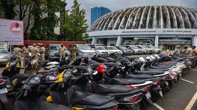 More than 1.1 lakh two-wheeler riders and pedestrians to die on roads in 2024 india news
