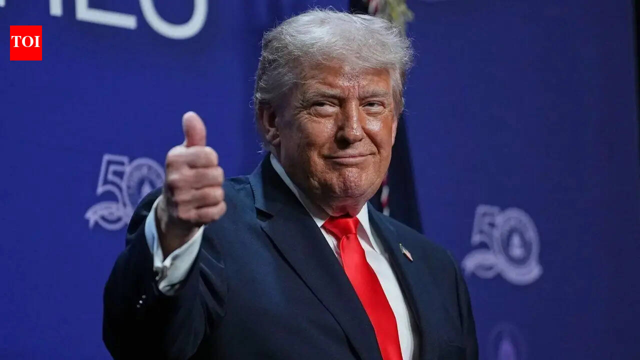 Donald Trump Iran policy: ‘Blow them up or make a deal’: Donald Trump offers tough choice for Iran, calls criticism of war ‘treasonous’